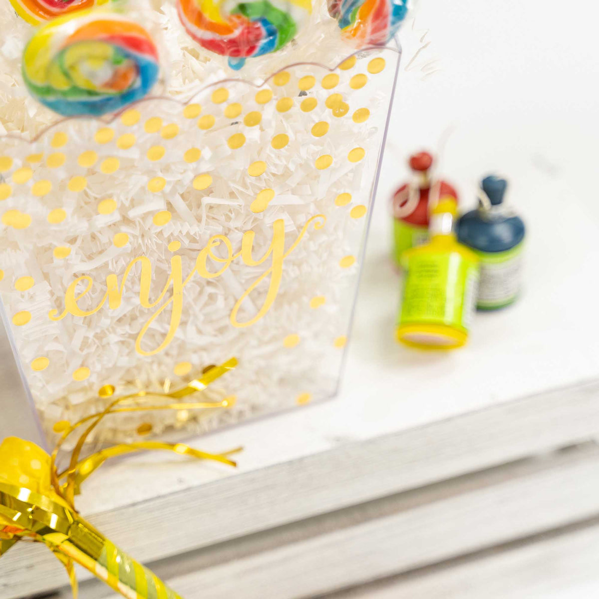 Enjoy Scalloped Party Container