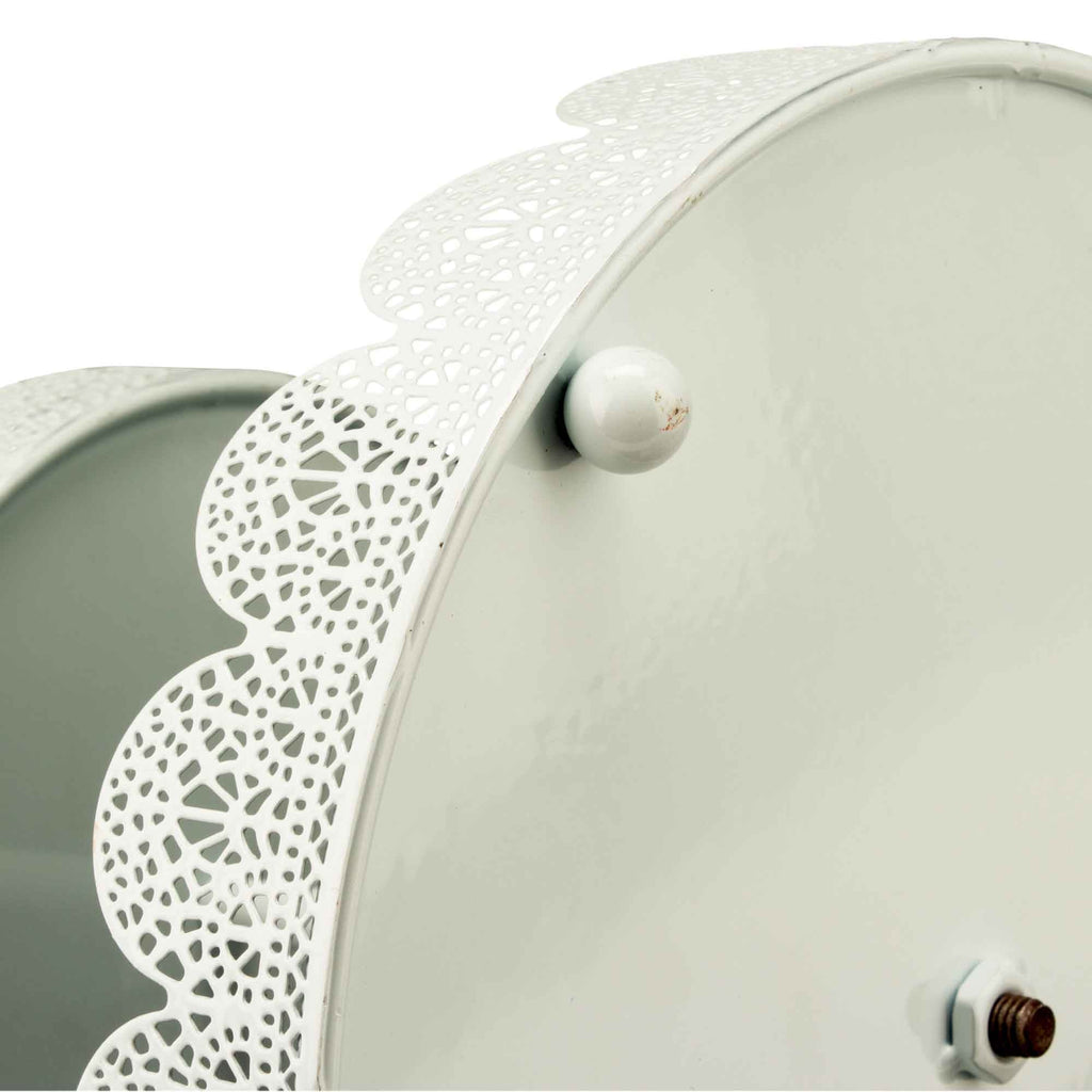 Lacey Handle Treat Stand