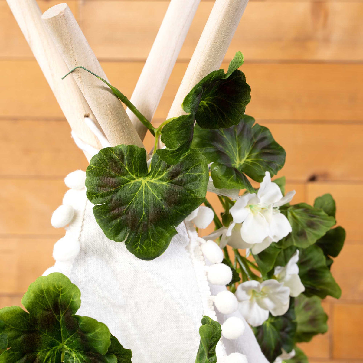 Artificial Geranium Garland