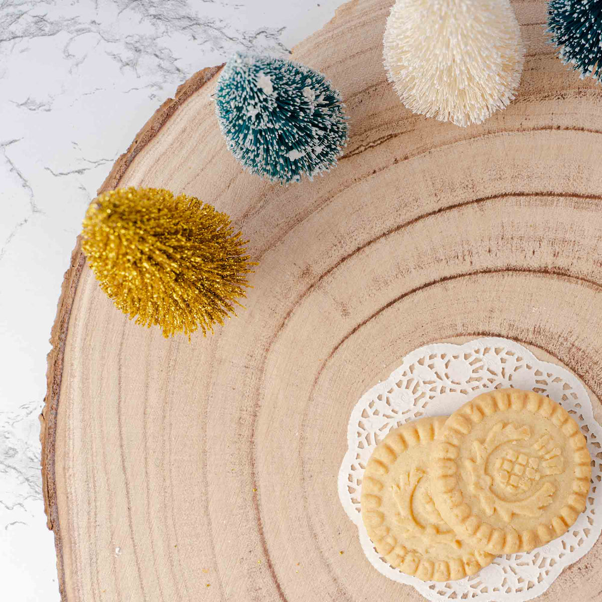 Round Lace Paper Doilies 12" - Set of 250 - White