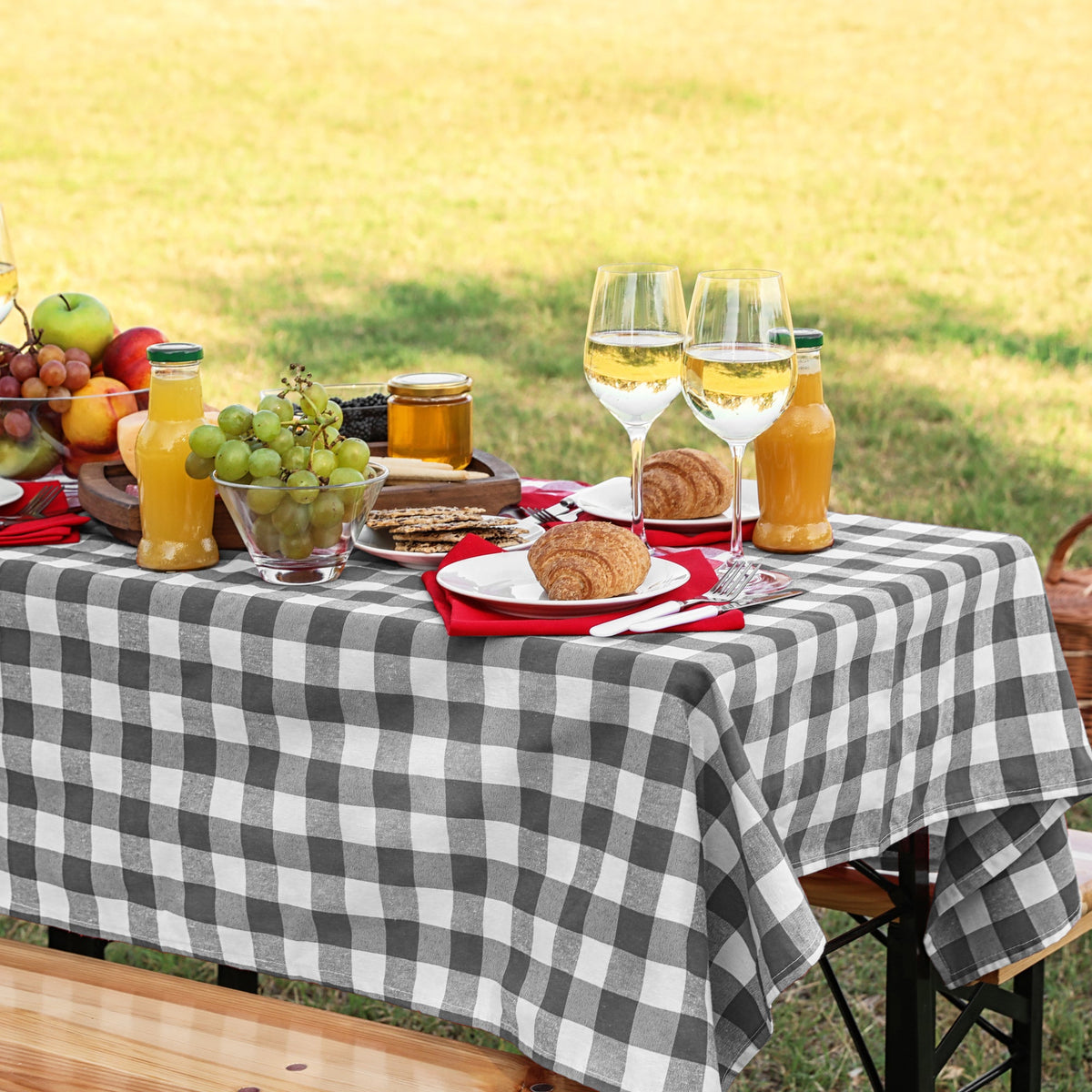 Rectangle Buffalo Plaid Tablecloth - Grey & White - 60"W x 126"